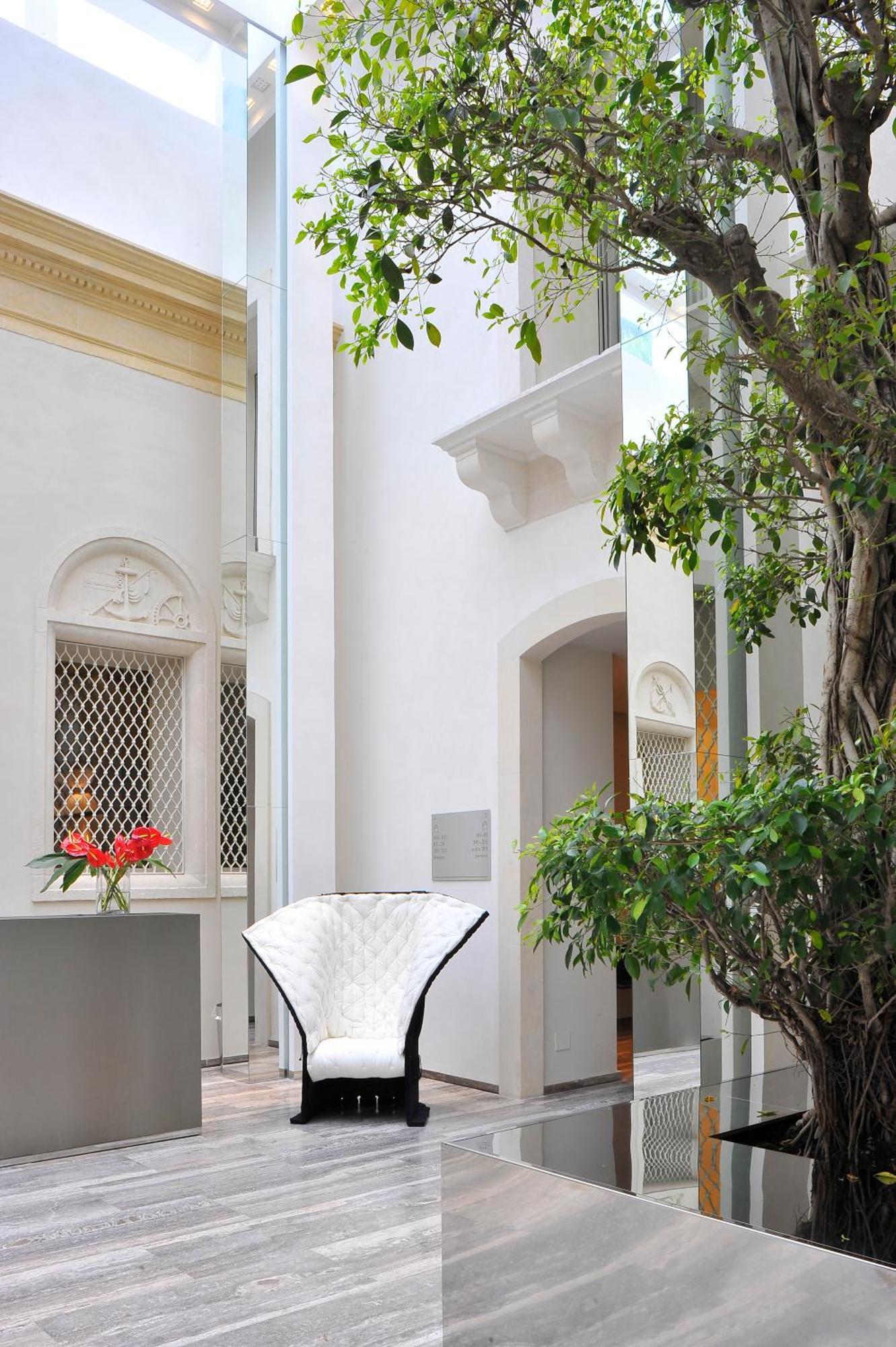 Hotel House 4*