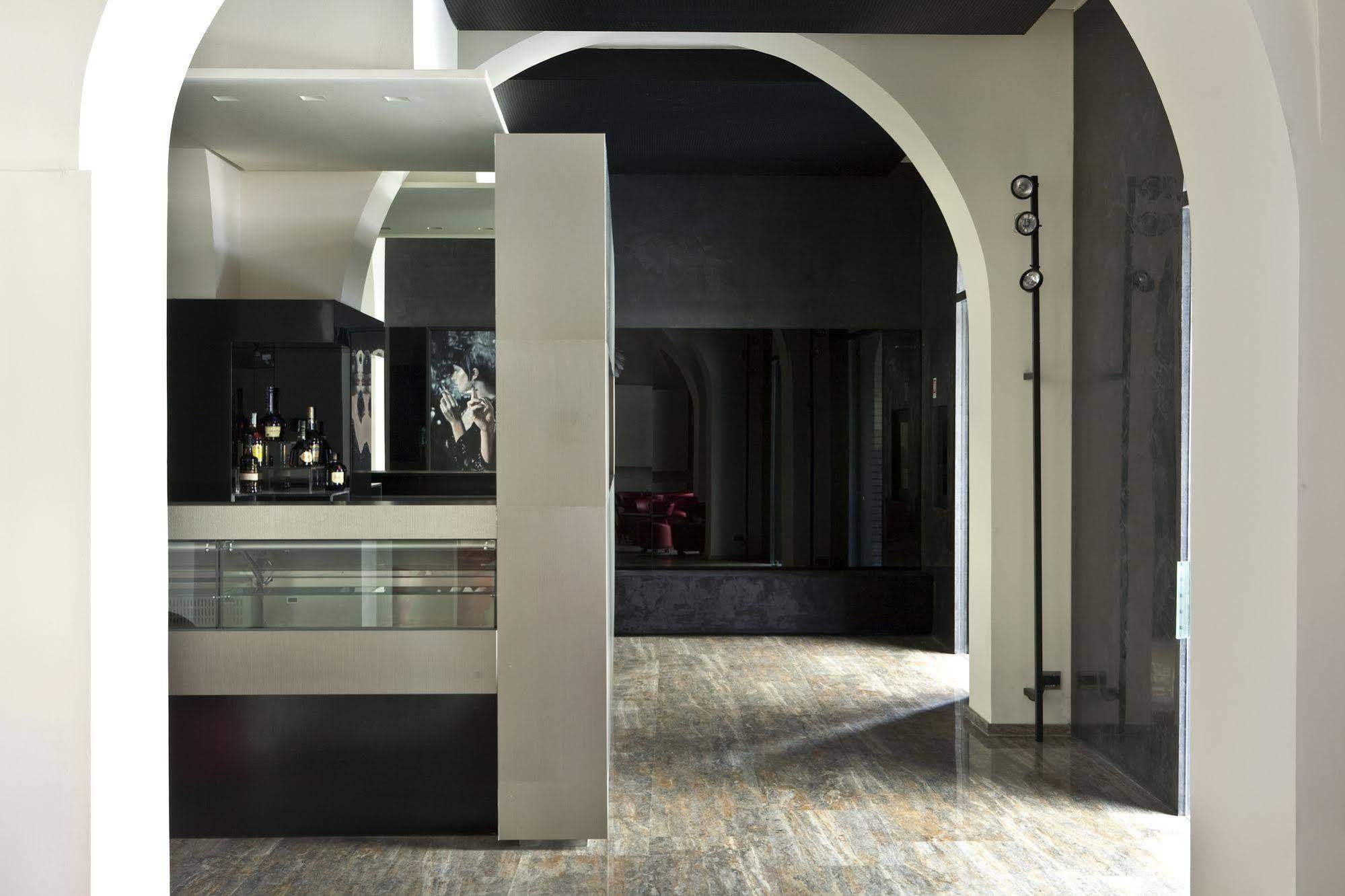 Hotel House