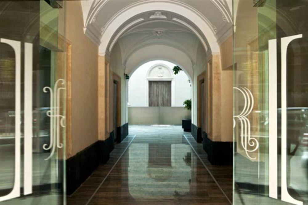 Hotel House 4*